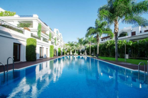  Luxury apartments Aphrodite on first beach line  Эстепона